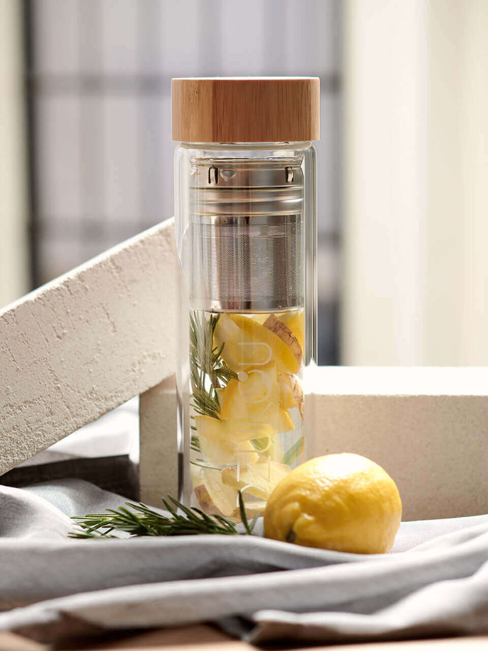 Dzukou Bishop Falls Glass Infusion Bottle – 450 ml
